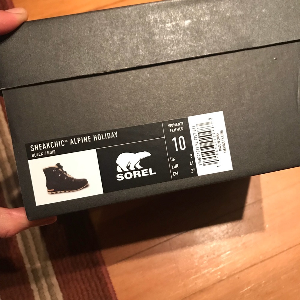 SOLD Sorel Women’s Sneakchic Alpine Boot sz 10 - Picture 5 of 6